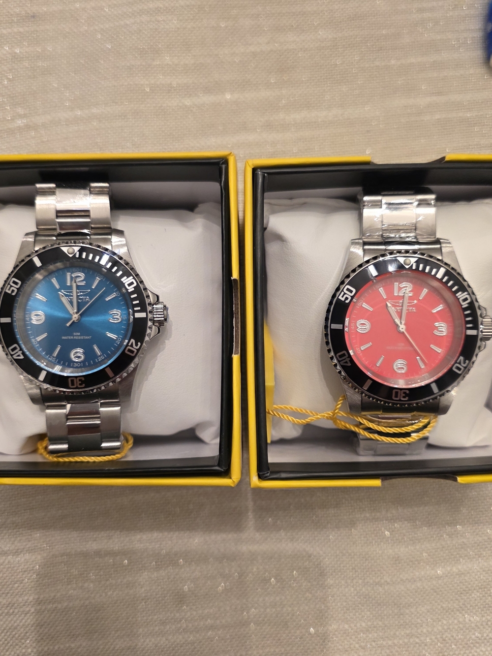 194.  Set Of 2 Invicta Specialty Men's Watches Blue And Red